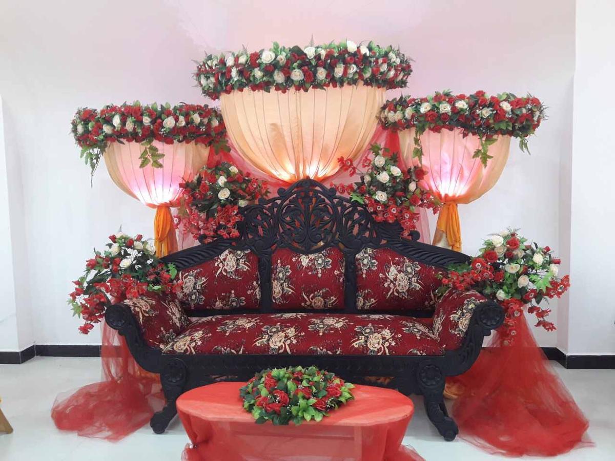 Avanya Hotel And Reception Hall Angunakolapelessa Luaran gambar